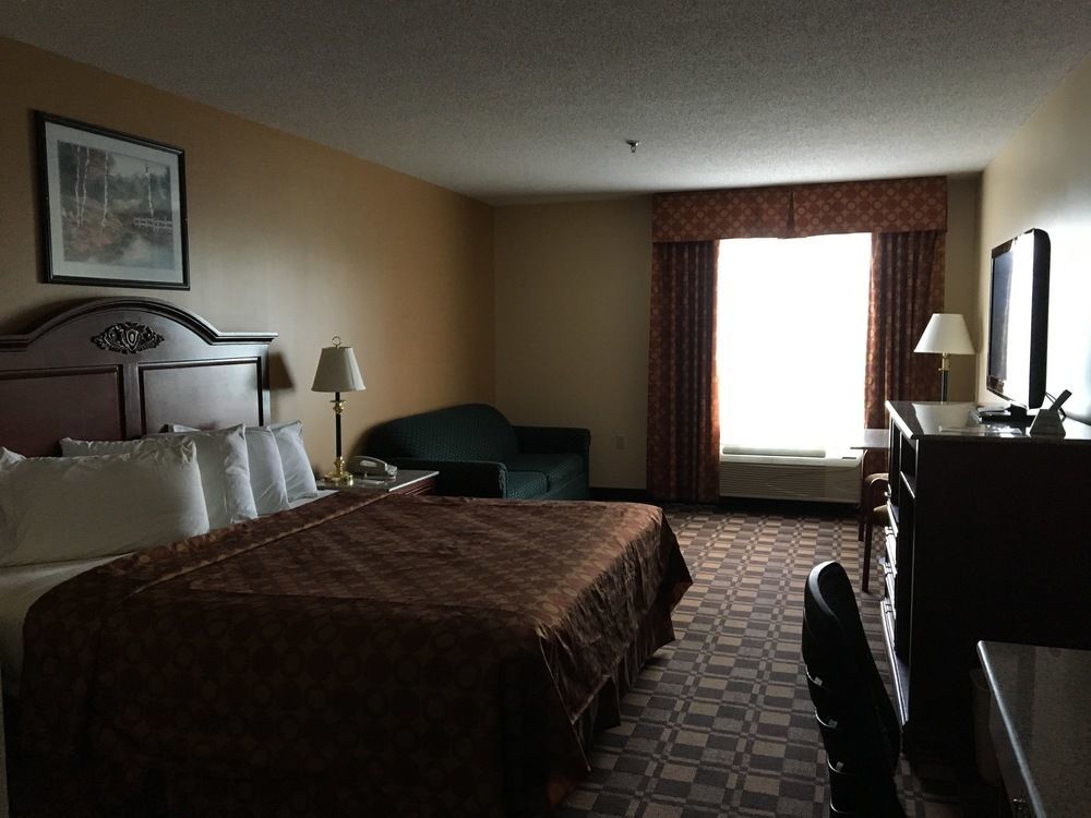 Cabot Inn & Suites Lancaster Exterior foto